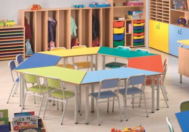Mesa Trapezoidal Escolar